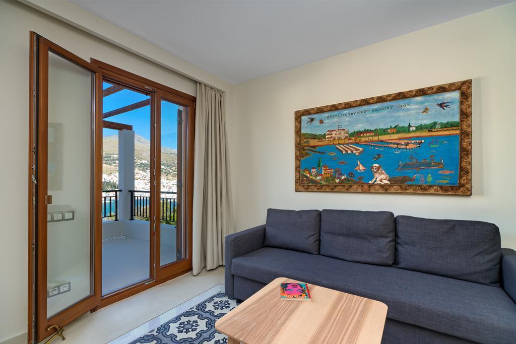 Belvedere Andros باتسي المظهر الخارجي الصورة