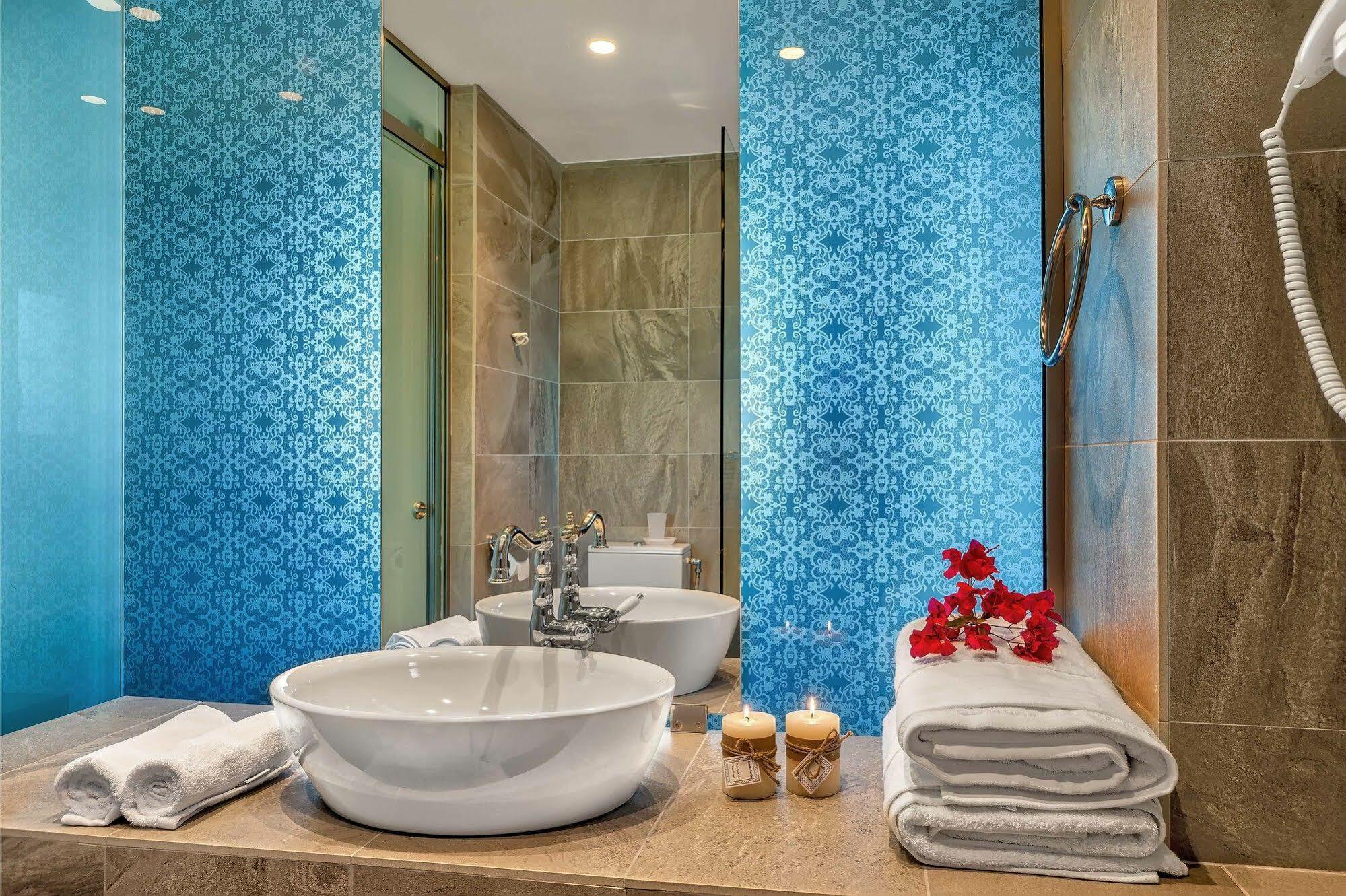 Belvedere Andros باتسي المظهر الخارجي الصورة