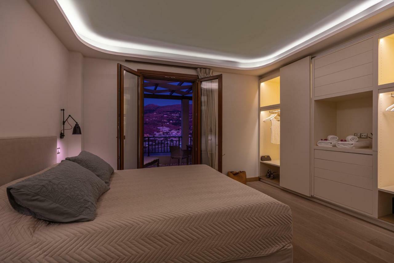 Belvedere Andros باتسي المظهر الخارجي الصورة